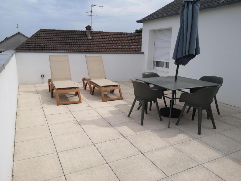 Place Alexandre Stanier Apt N 7 Avec Terrasse Asnelles Kültér fotó
