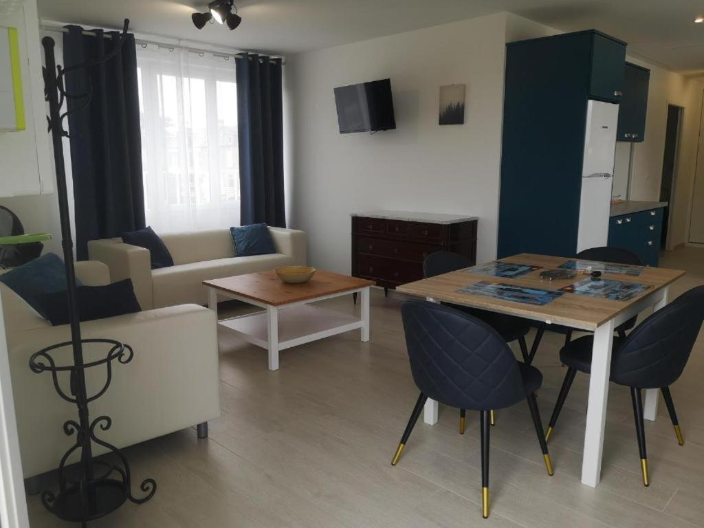 Place Alexandre Stanier Apt N 7 Avec Terrasse Asnelles Kültér fotó